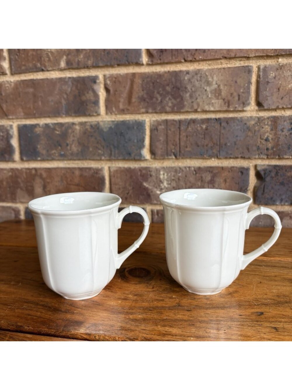 Villeroy & Boch "Manoir" Pair Of Vitro-Porcelain 8 Oz. Coffee/Tea Mugs